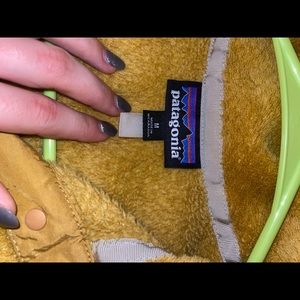 Mustard yellow Patagonia